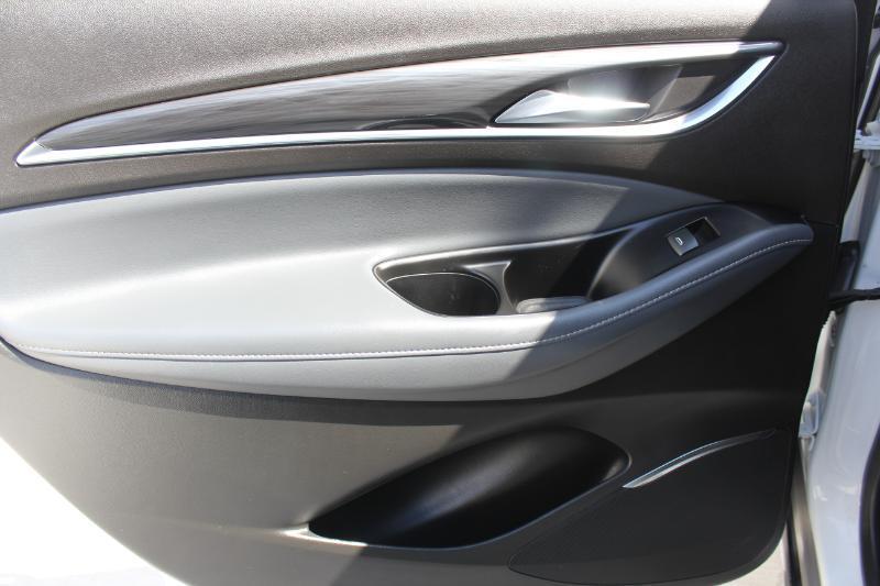 Buick Enclave Essence FWD 2023