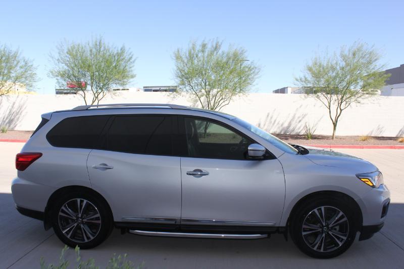 Nissan Pathfinder Platinum 2WD 2018