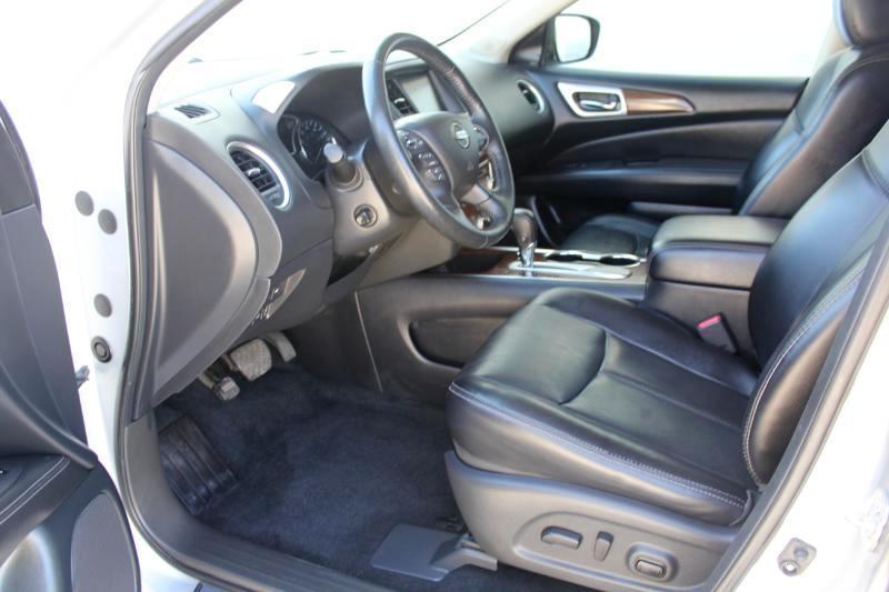 Nissan Pathfinder Platinum 2WD 2018