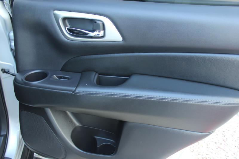 Nissan Pathfinder Platinum 2WD 2018