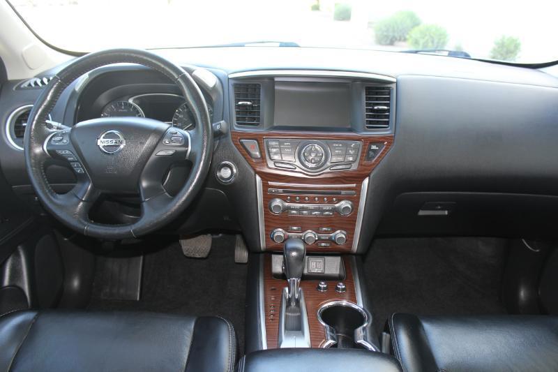 Nissan Pathfinder Platinum 2WD 2018