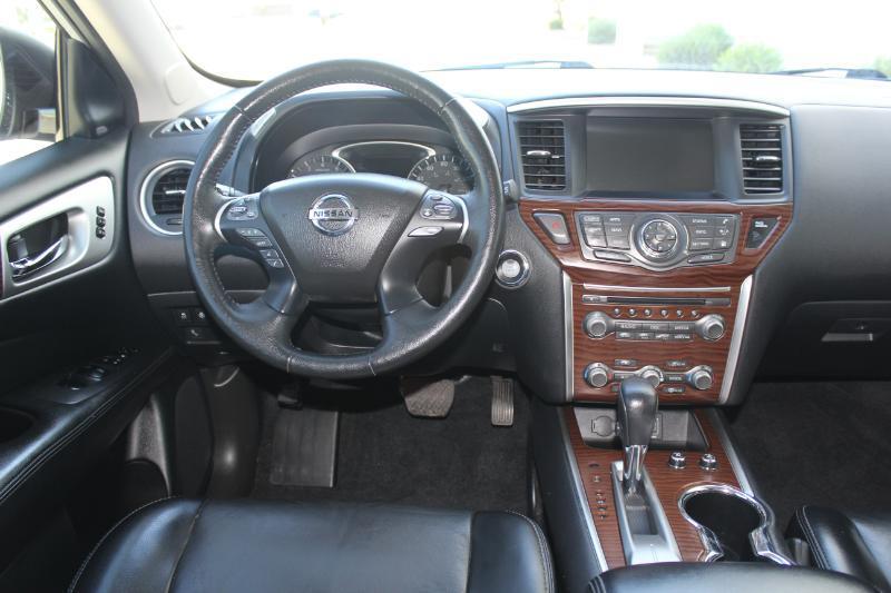 Nissan Pathfinder Platinum 2WD 2018