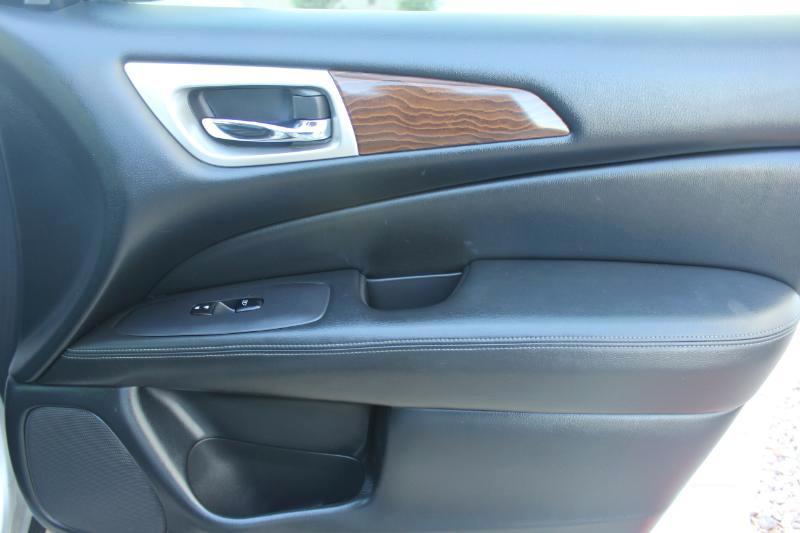 Nissan Pathfinder Platinum 2WD 2018