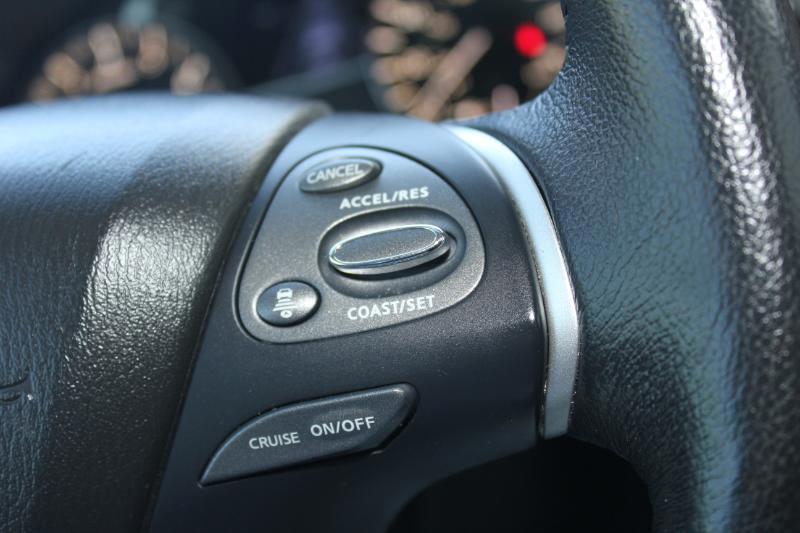 Nissan Pathfinder Platinum 2WD 2018