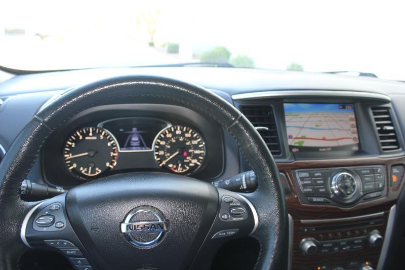 Nissan Pathfinder Platinum 2WD 2018