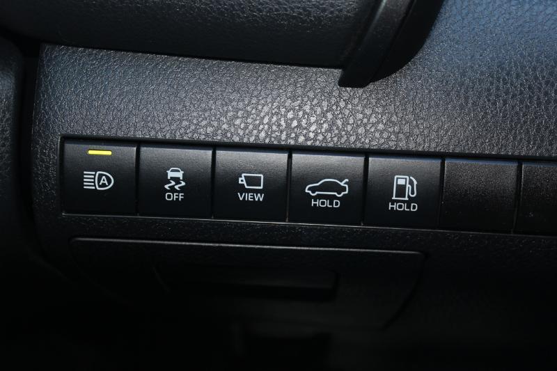 Toyota Camry Hybrid  2020