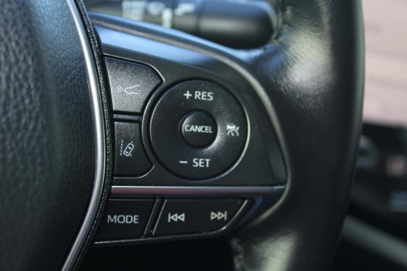 Toyota Camry Hybrid  2020