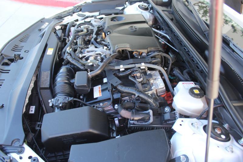 Toyota Camry Hybrid  2020