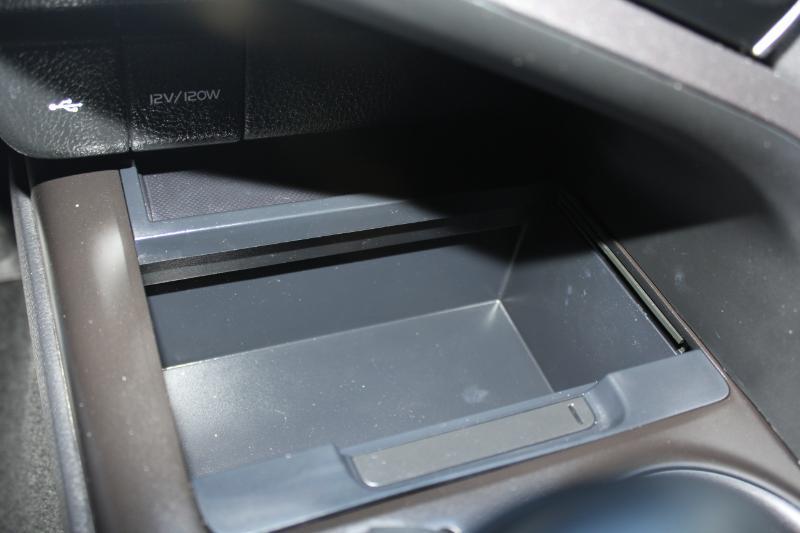 Toyota Camry SE 2023