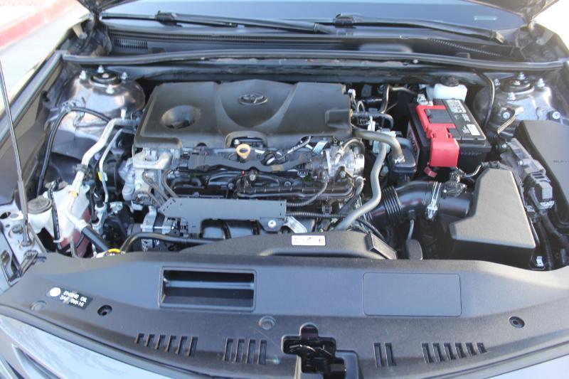 Toyota Camry SE 2023
