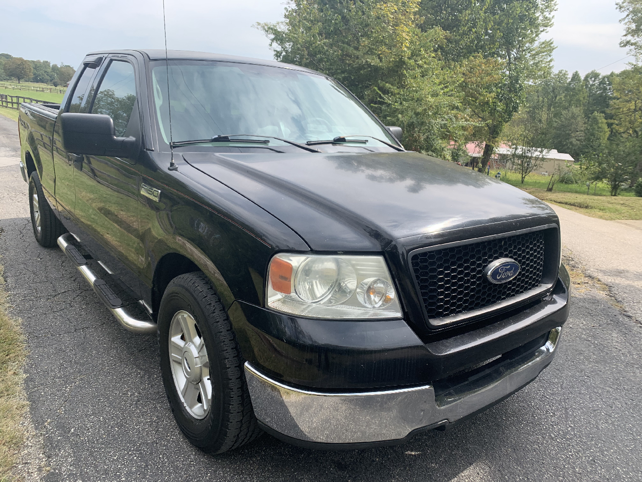 Used 2004 Ford F150 Supercab 133" XLT for Sale in Barboursville WV