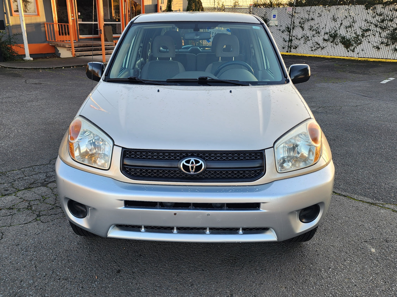 Toyota RAV4 2WD 2005