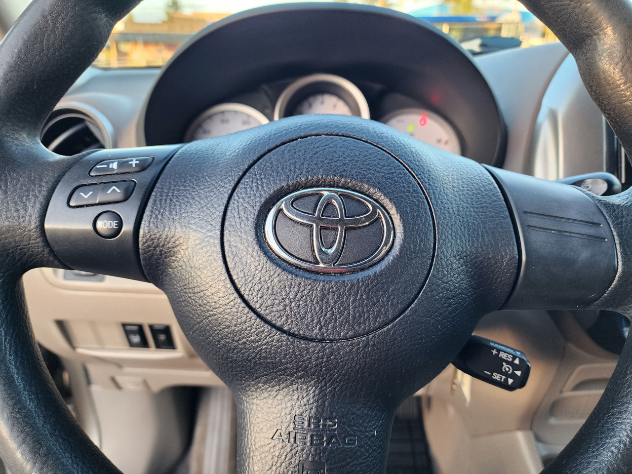 Toyota RAV4 2WD 2005