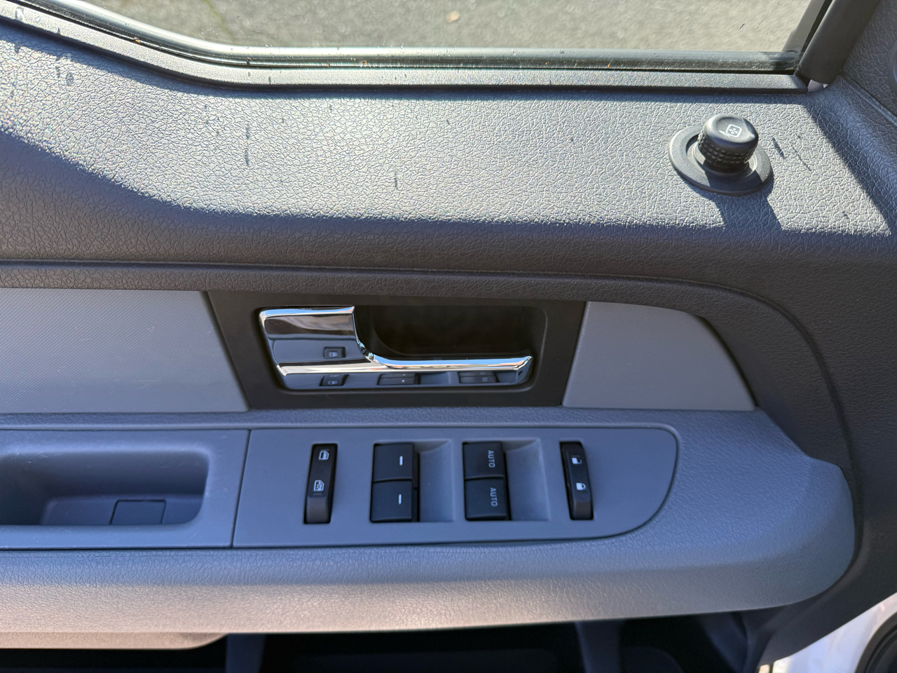 Ford F-150 XLT SuperCab 5.5-ft. Bed 4WD 2014