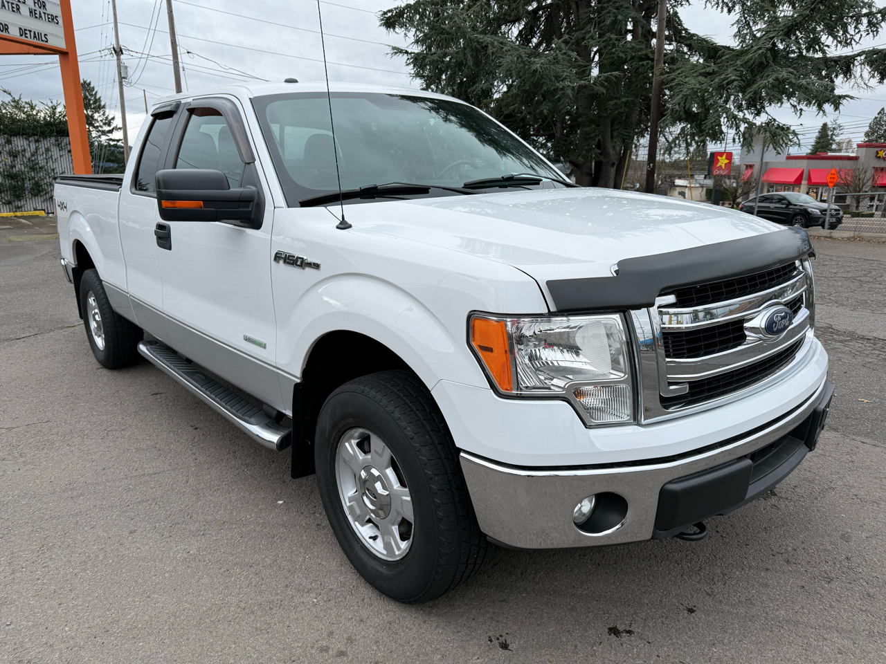 Ford F-150 XLT SuperCab 5.5-ft. Bed 4WD 2014