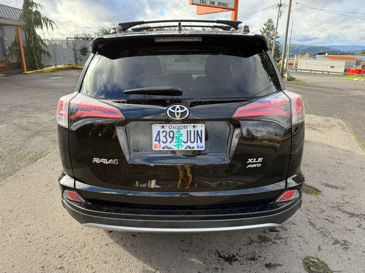 Toyota RAV4 XLE AWD 2017