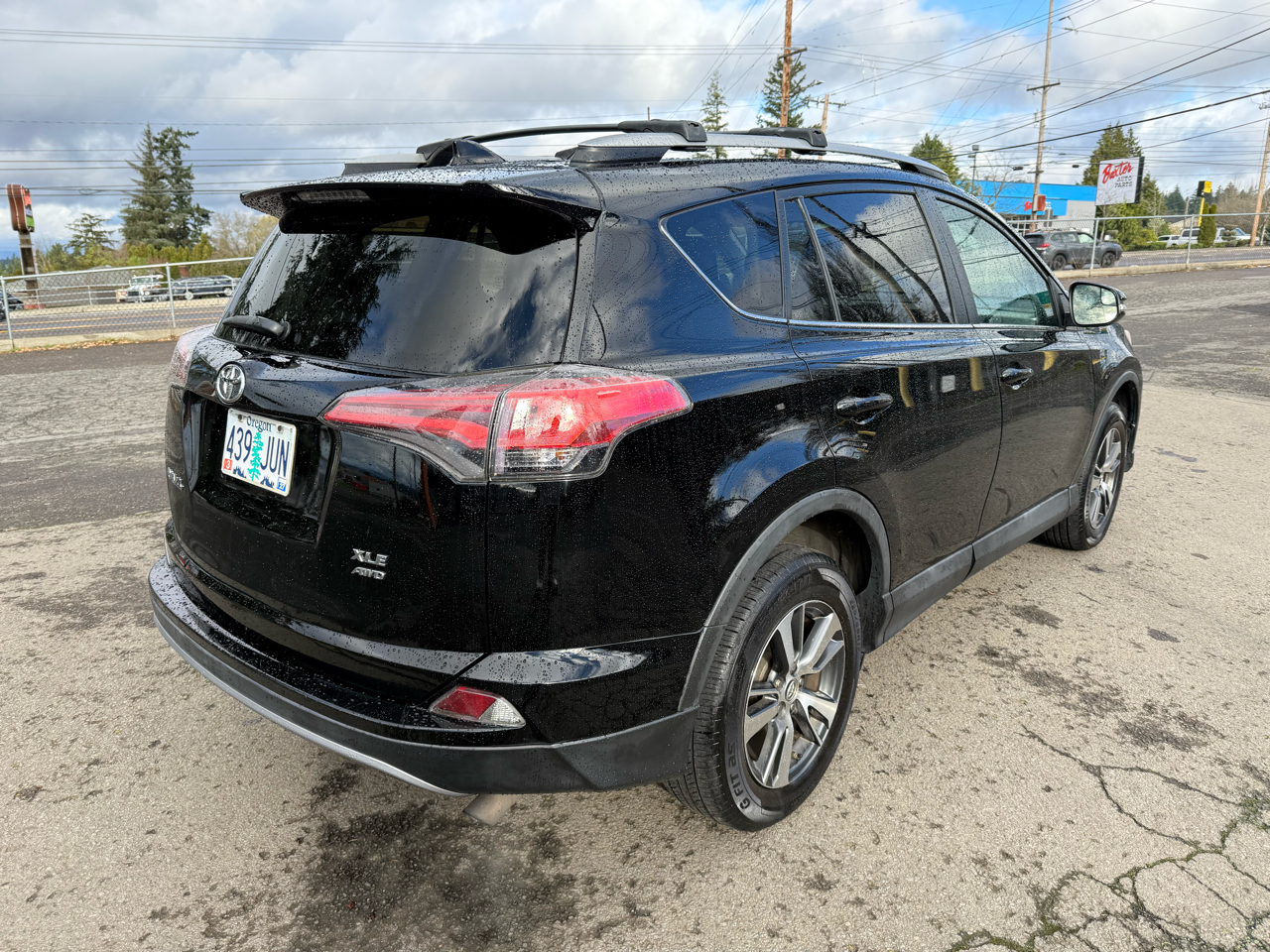 Toyota RAV4 XLE AWD 2017