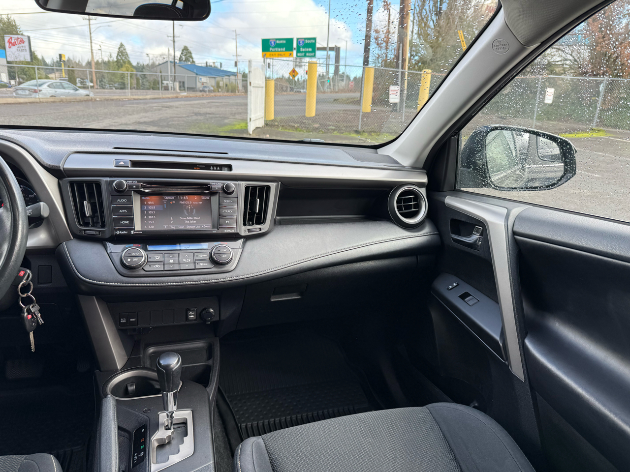 Toyota RAV4 XLE AWD 2017