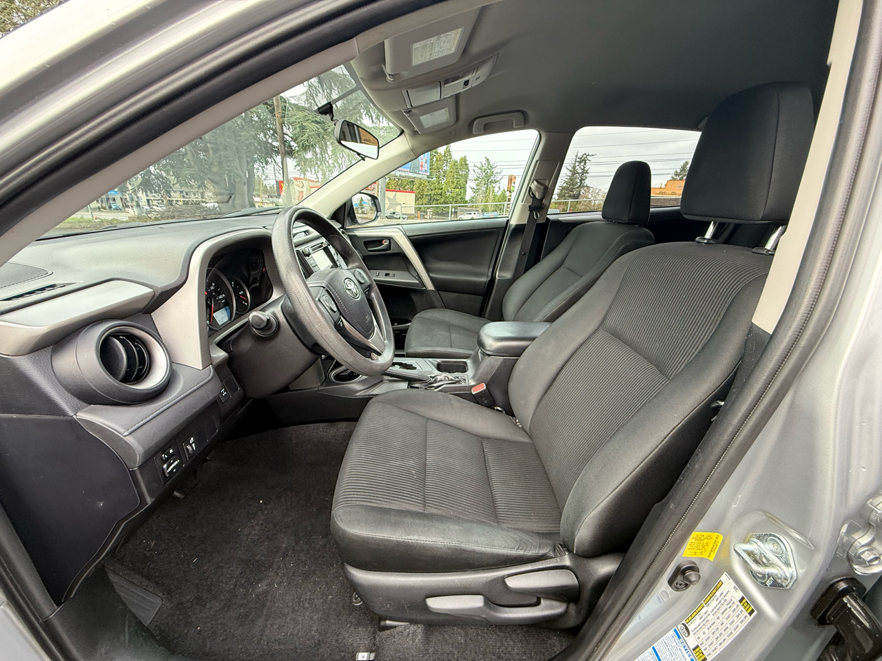 Toyota RAV4 LE AWD 2016