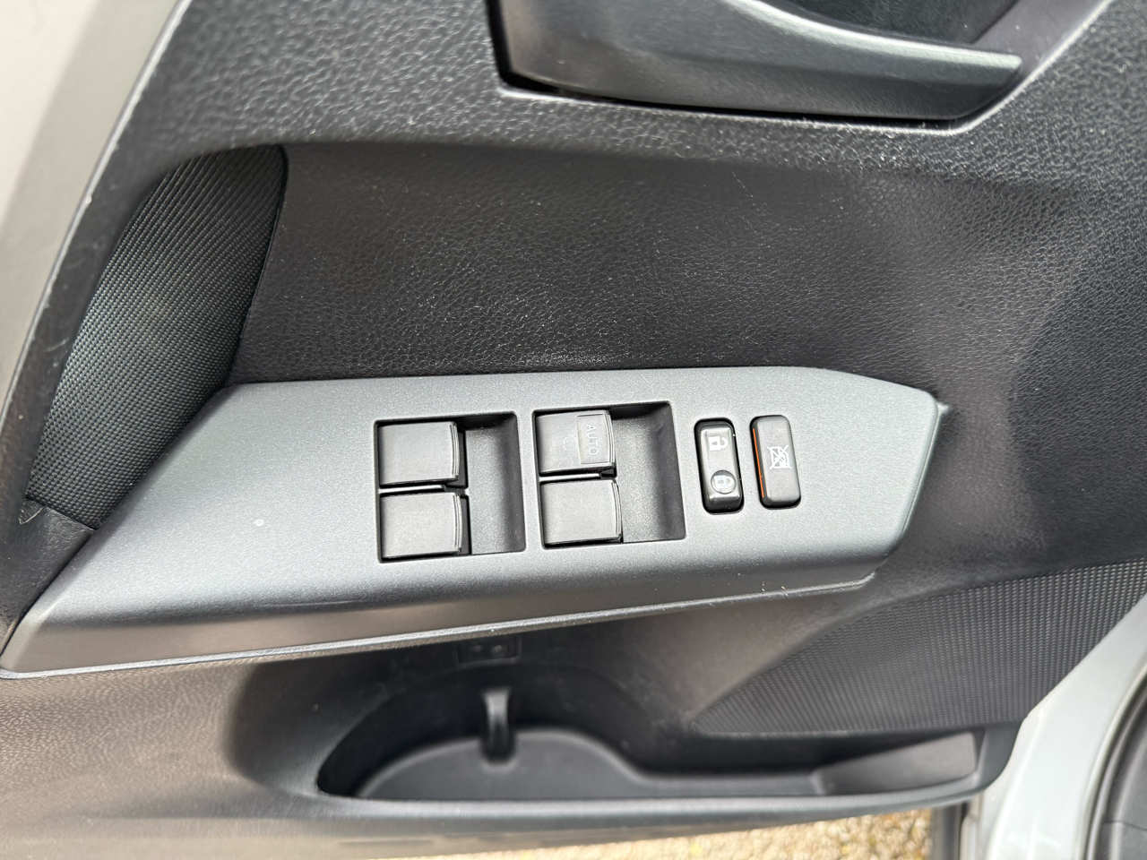 Toyota RAV4 LE AWD 2016