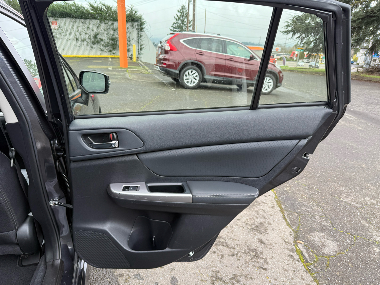 Subaru Impreza 2.0i Sport Limited PZEV 5-Door 2016