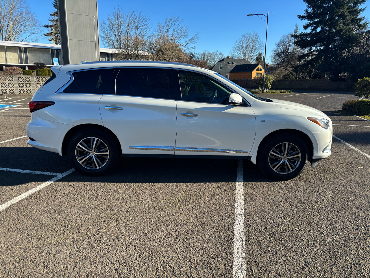 Infiniti QX60 AWD 2016