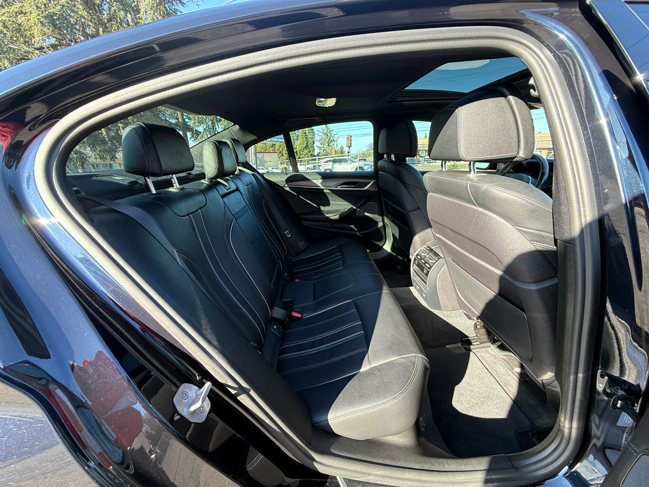 BMW 5-Series M550i xDrive 2018