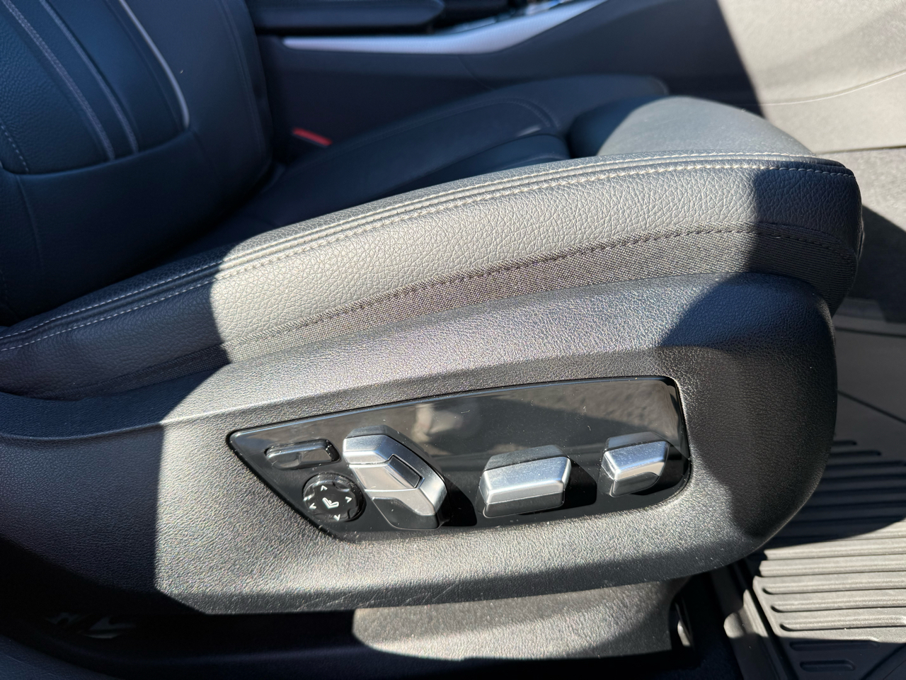 BMW 5-Series M550i xDrive 2018