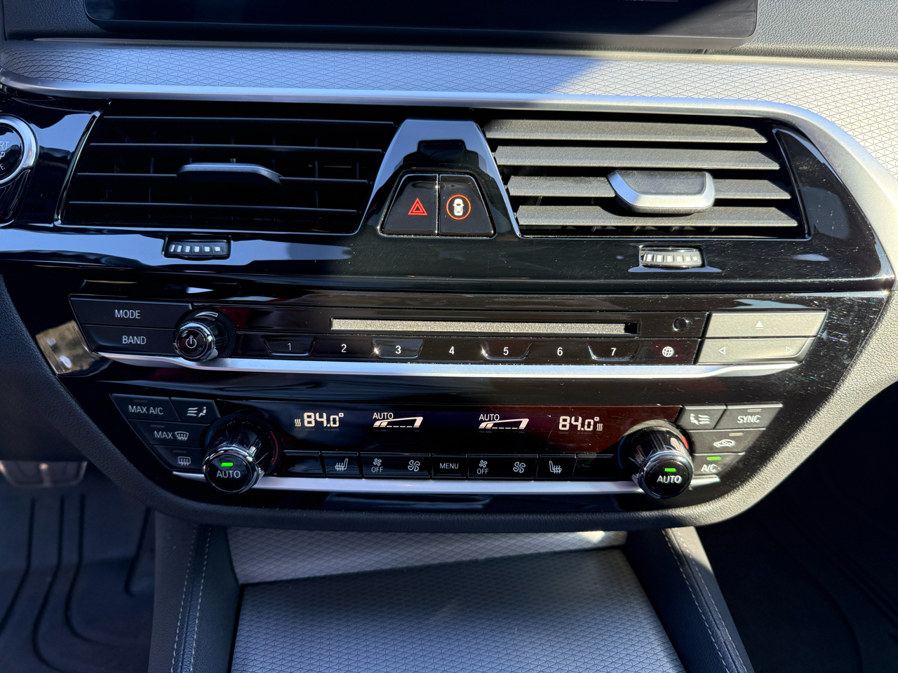 BMW 5-Series M550i xDrive 2018