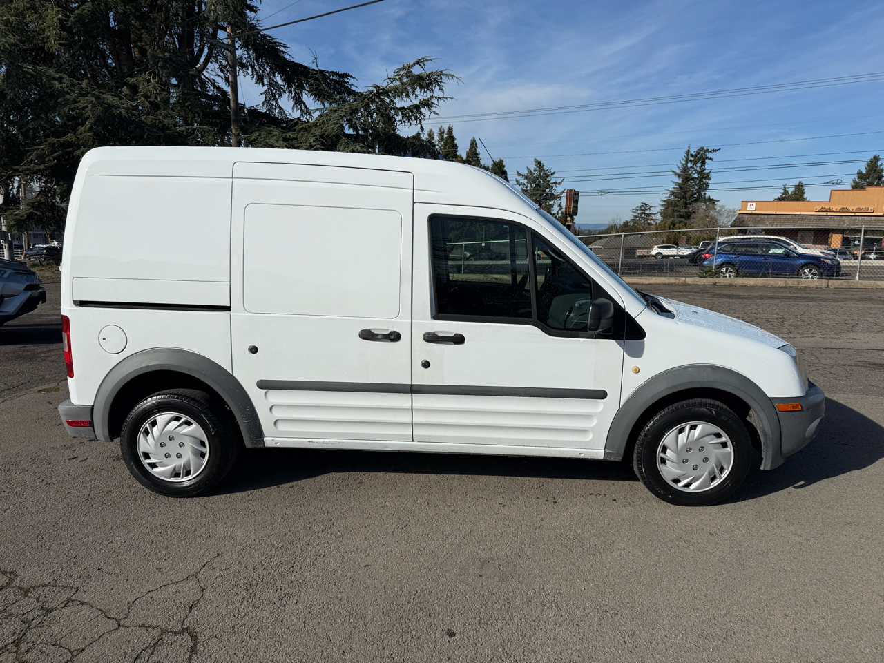 Ford Transit Connect XL with Side and Rear Door Glass 2010