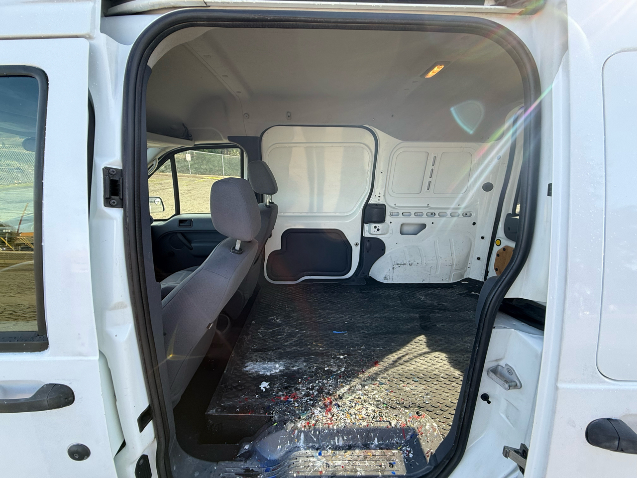 Ford Transit Connect XL with Side and Rear Door Glass 2010