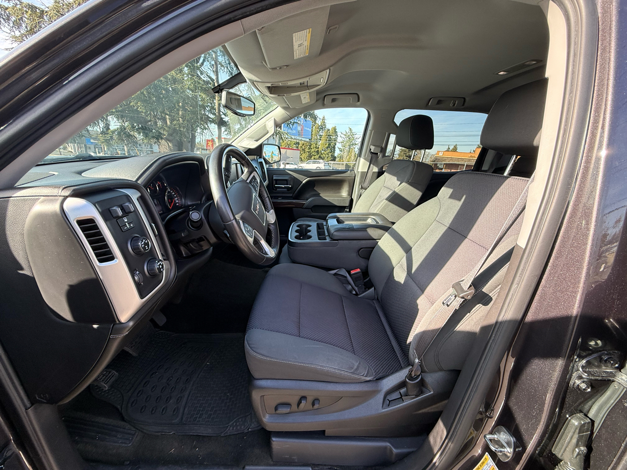 GMC Sierra 1500 SLE Crew Cab 4WD 2015