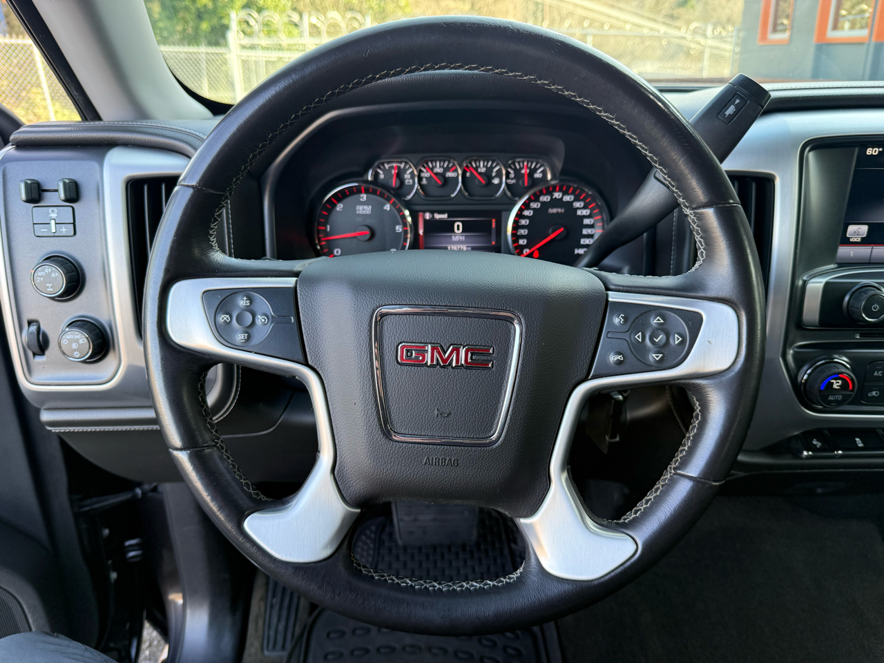 GMC Sierra 1500 SLE Crew Cab 4WD 2015