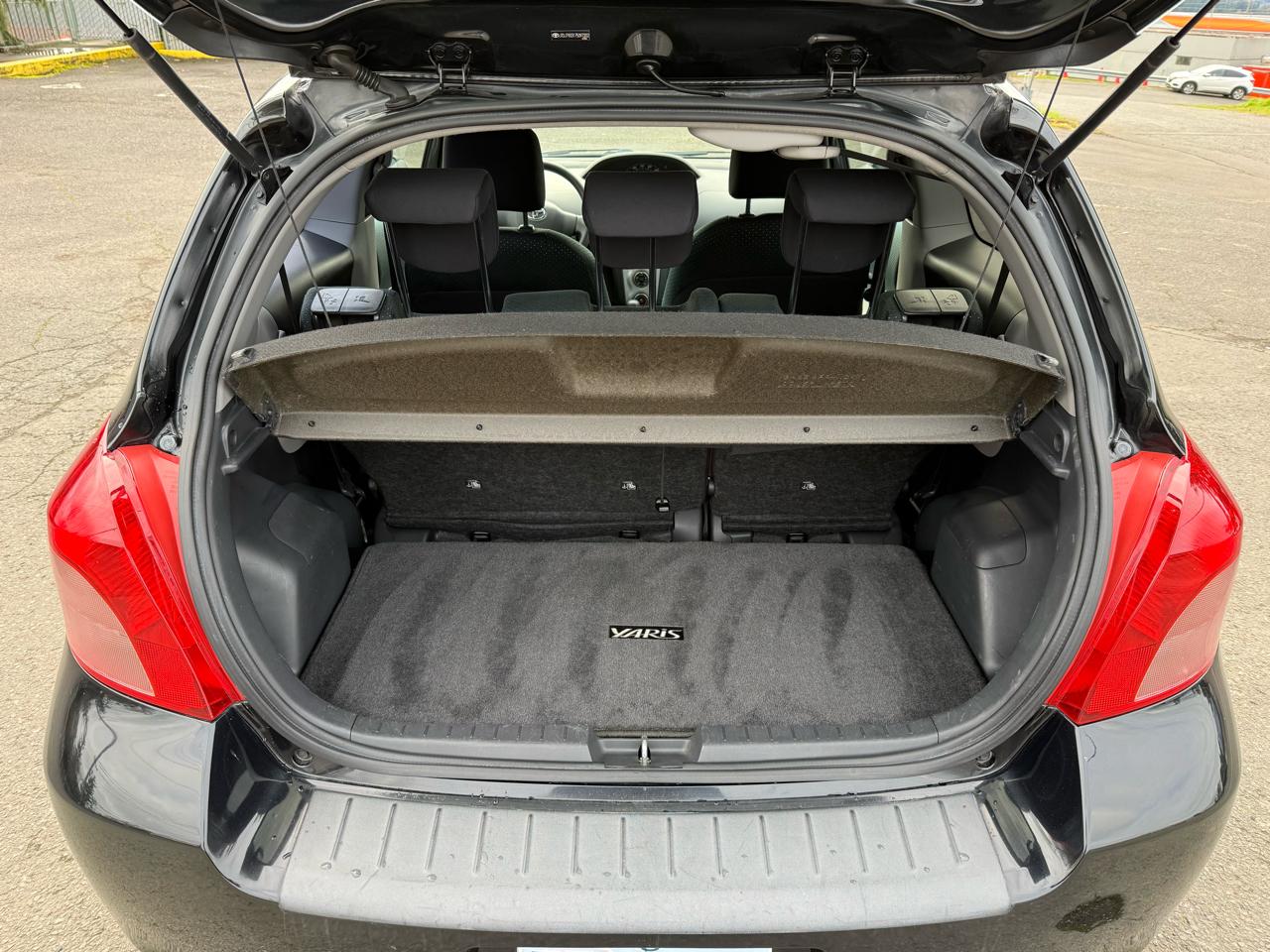 Toyota Yaris 3-Door Liftback 2007