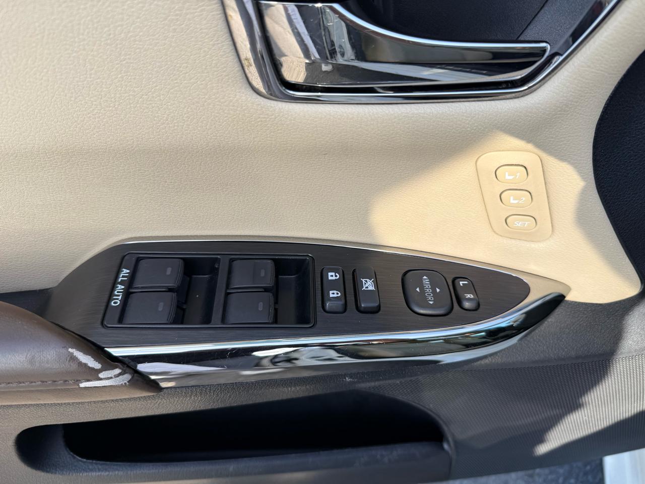 Toyota Avalon Hybrid XLE Premium 2013