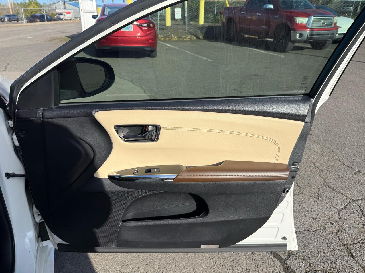 Toyota Avalon Hybrid XLE Premium 2013