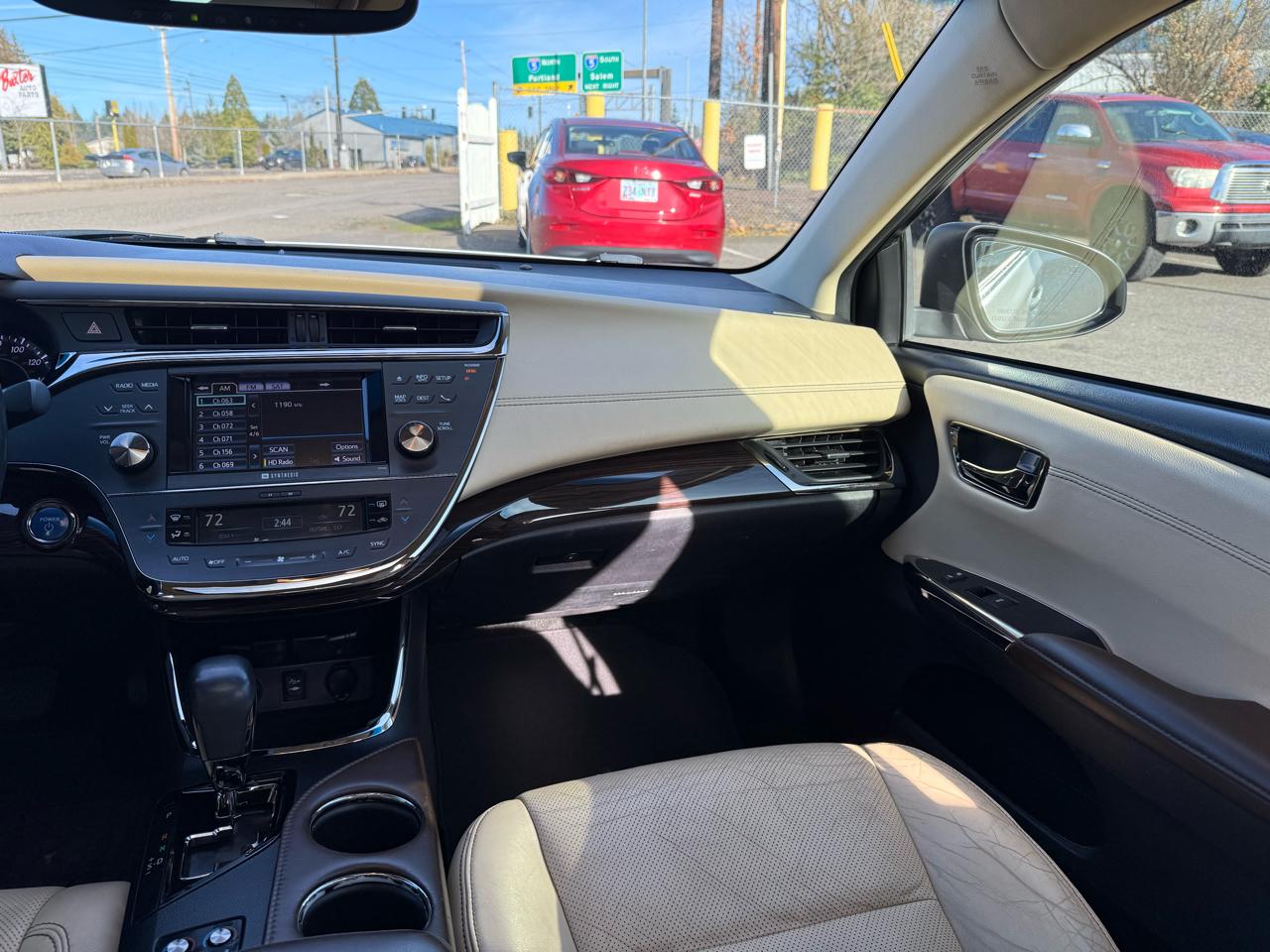 Toyota Avalon Hybrid XLE Premium 2013