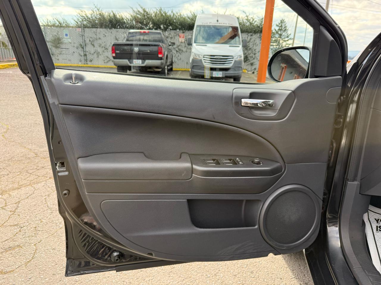 Dodge Caliber 4dr HB SXT 2010