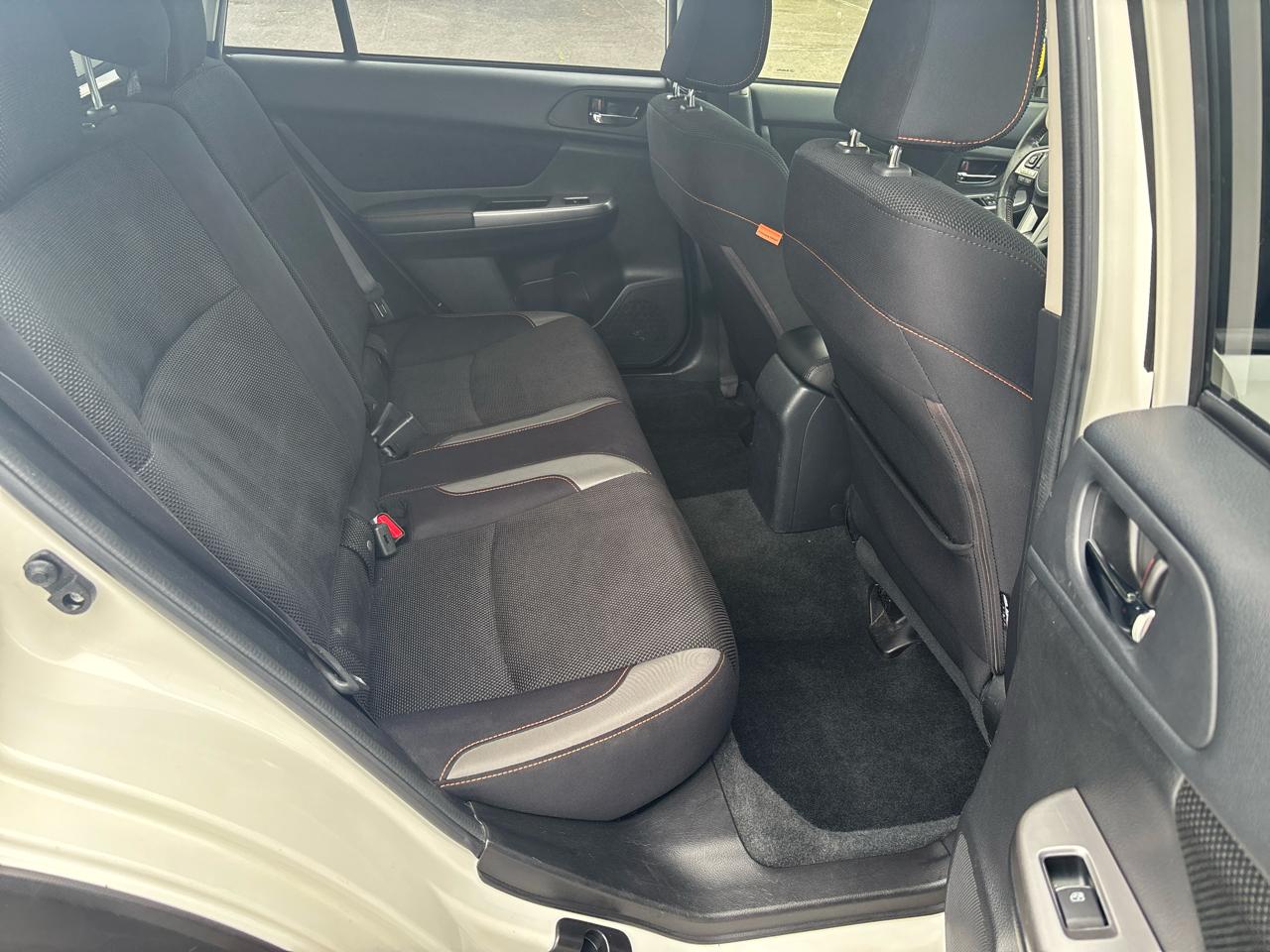 Subaru Crosstrek 2.0i Premium PZEV CVT 2016