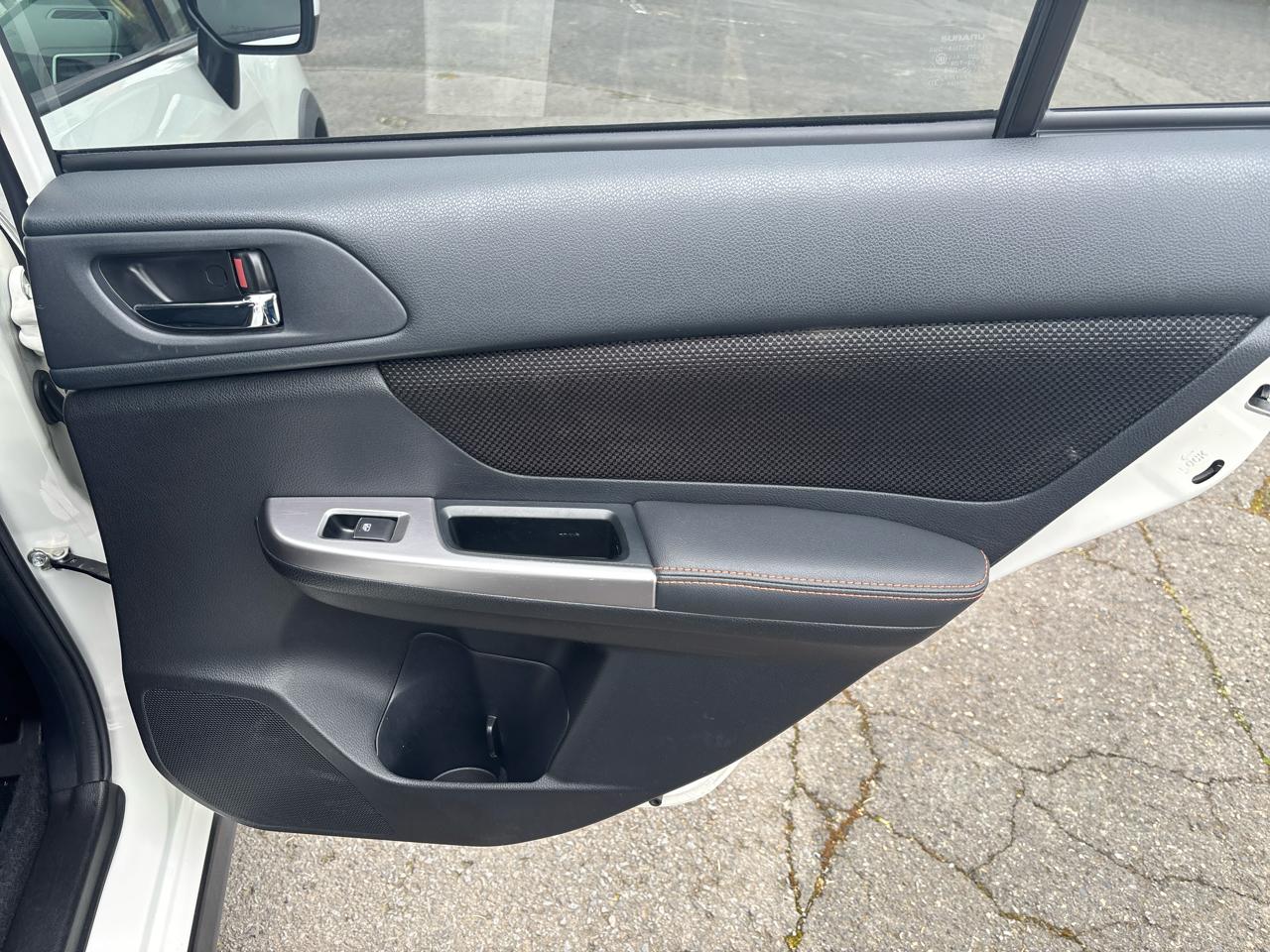 Subaru Crosstrek 2.0i Premium PZEV CVT 2016