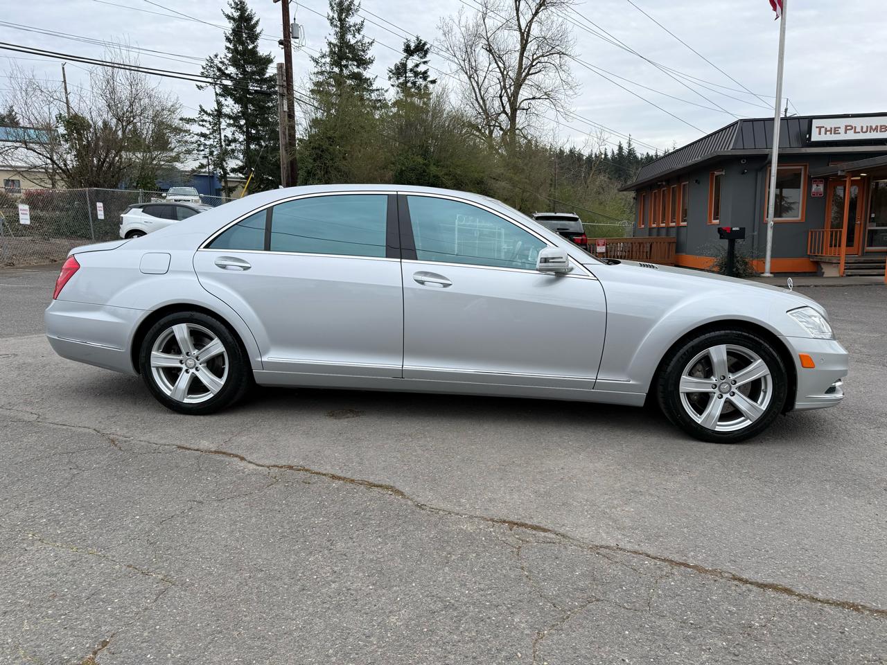 Mercedes-Benz S-Class S550 4-MATIC 2010