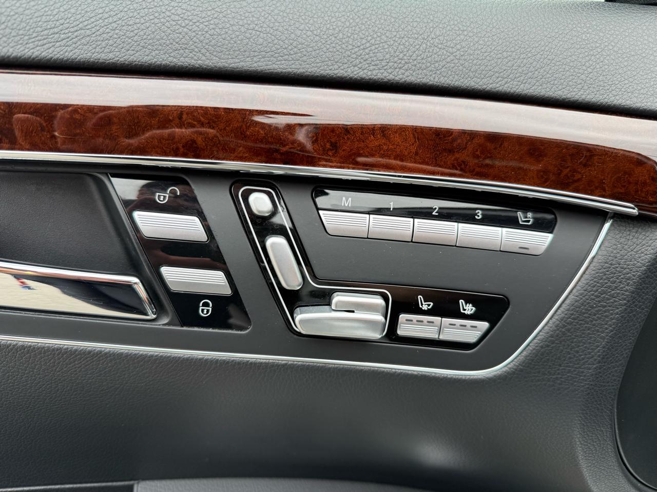 Mercedes-Benz S-Class S550 4-MATIC 2010