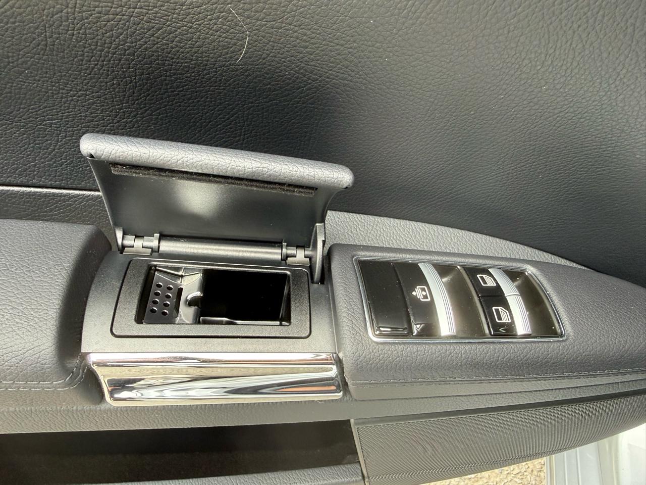 Mercedes-Benz S-Class S550 4-MATIC 2010