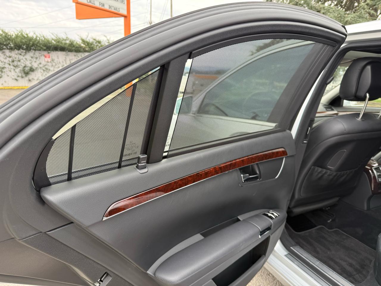 Mercedes-Benz S-Class S550 4-MATIC 2010