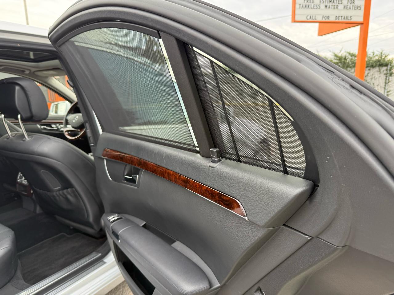 Mercedes-Benz S-Class S550 4-MATIC 2010