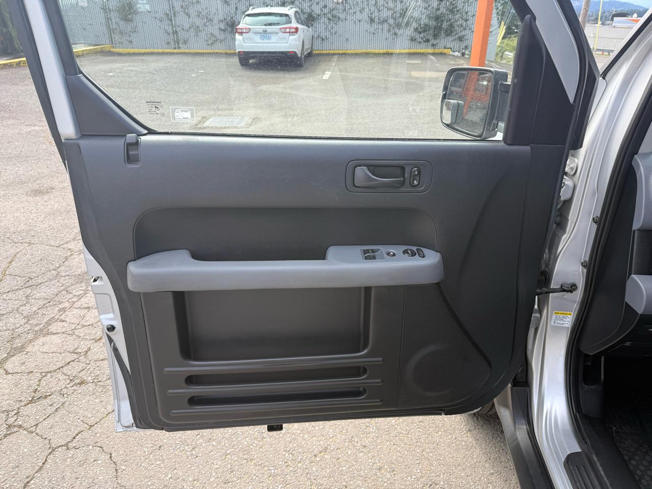 Honda Element LX 2WD AT 2007