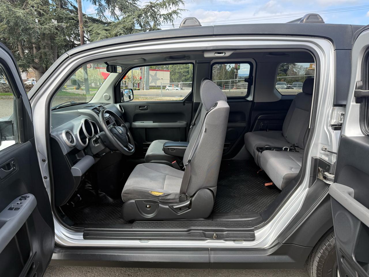 Honda Element LX 2WD AT 2007
