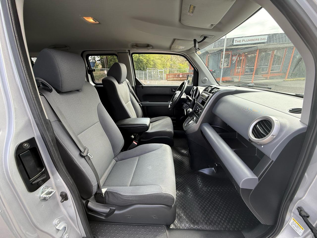 Honda Element LX 2WD AT 2007