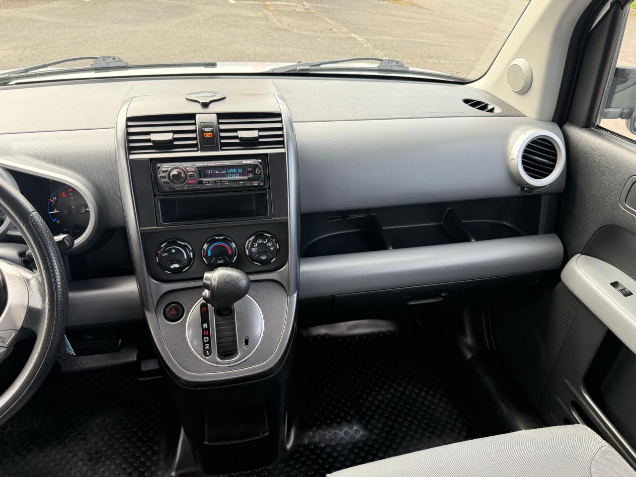 Honda Element LX 2WD AT 2007
