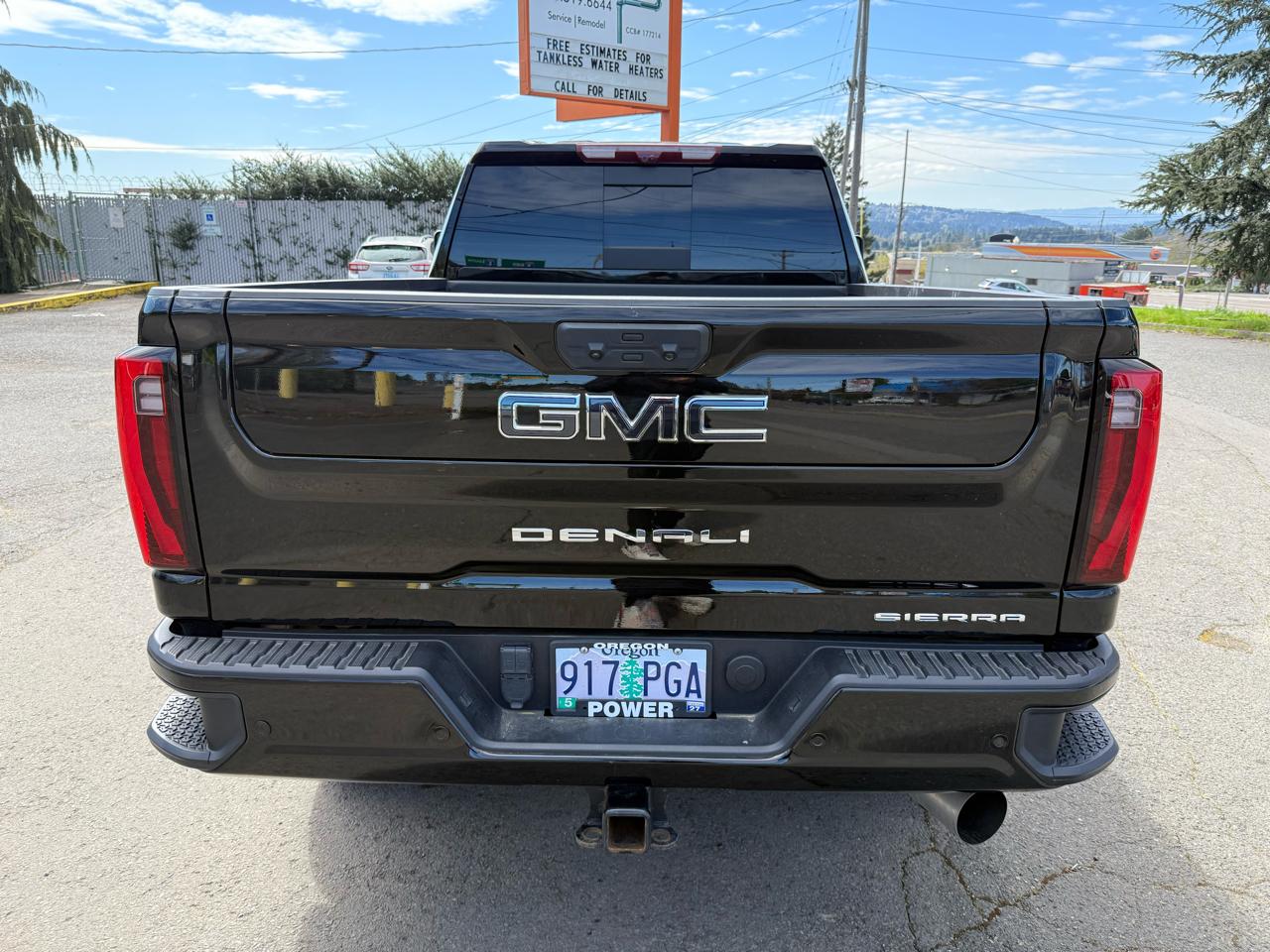 GMC Sierra 3500HD Denali Ultimate Crew Cab 4WD 2024